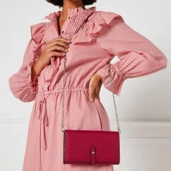 Lulu Guinness RASPBERRY CROSSGRAIN JUNIPER CHAIN WALLET BAGS 15 Lulu Guinness RASPBERRY CROSSGRAIN JUNIPER CHAIN WALLET BAGS