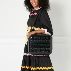 Lulu Guinness BLACK LULU LIPS VANITY CASE Timeless Black 17 Lulu Guinness BLACK LULU LIPS VANITY CASE Timeless Black