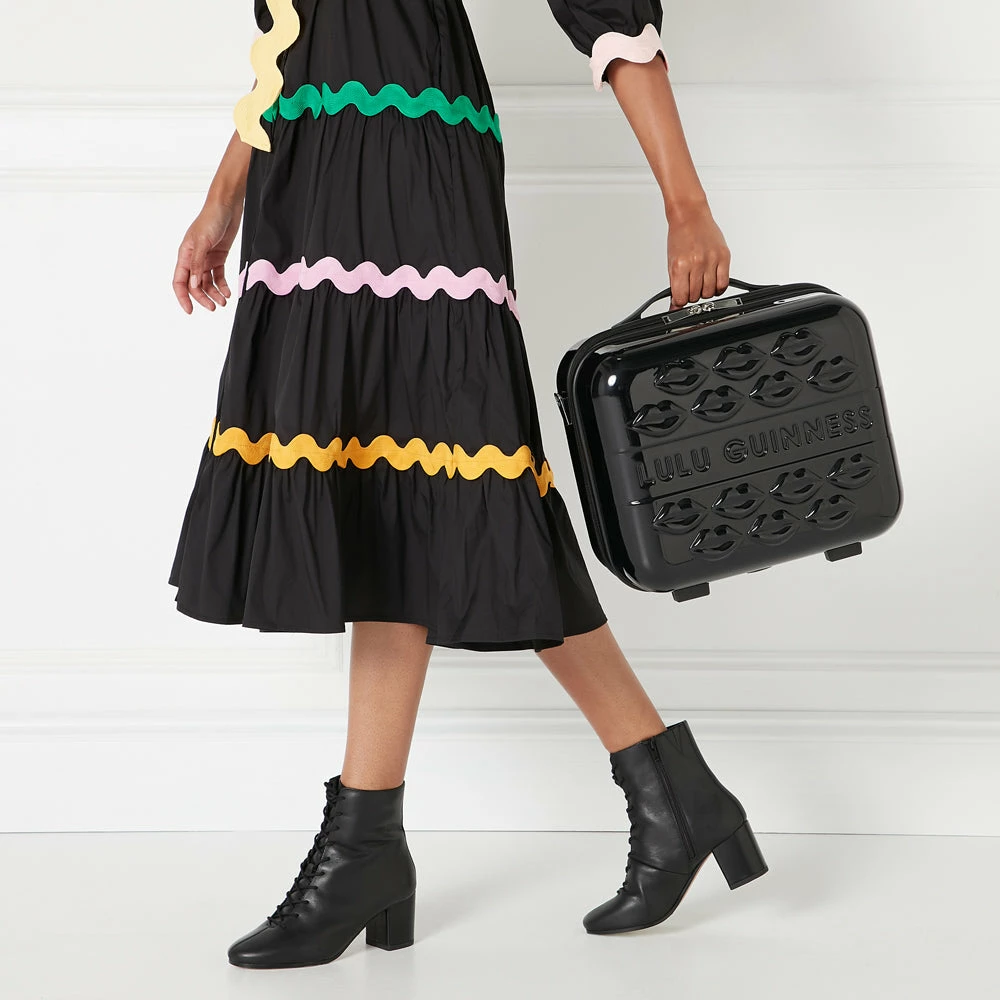 Lulu Guinness BLACK LULU LIPS VANITY CASE Timeless Black 11 Lulu Guinness BLACK LULU LIPS VANITY CASE Timeless Black
