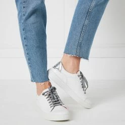 Lulu Guinness CHALK AND SILVER LEATHER LIPS NATASHA TRAINERS Clothing & Shoes 9 Lulu Guinness CHALK AND SILVER LEATHER LIPS NATASHA TRAINERS Clothing & Shoes